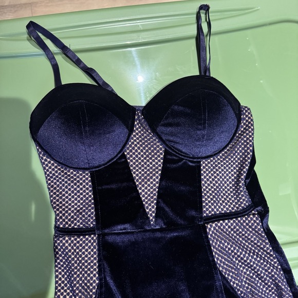Papaya‎ Velvet Bustier BodyCon Dress Blue Velvet With Mesh Accents Size Large - Picture 2 of 9
